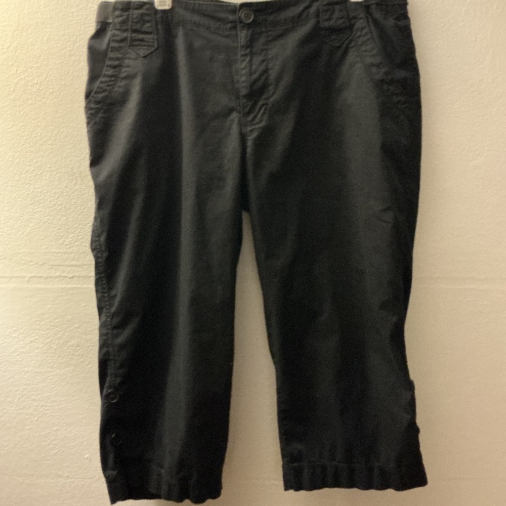 Fashion Bug Black Casual Cropped Pants with pockets  size 12